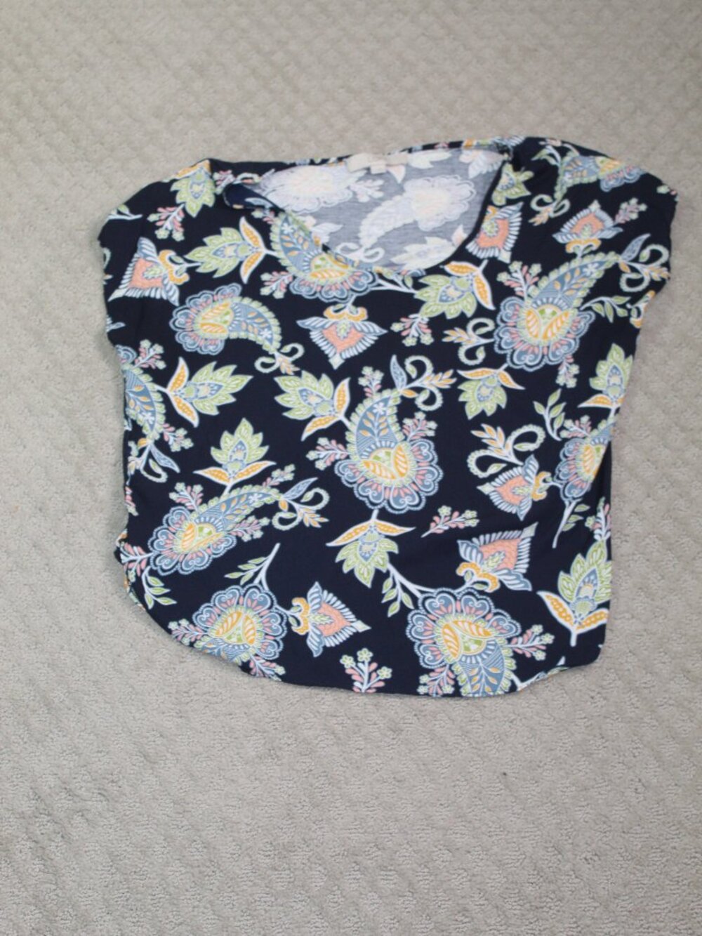 Loft Size S Navy Floral Rayon Front Knit Polyester Back SS Round Neck Blouse